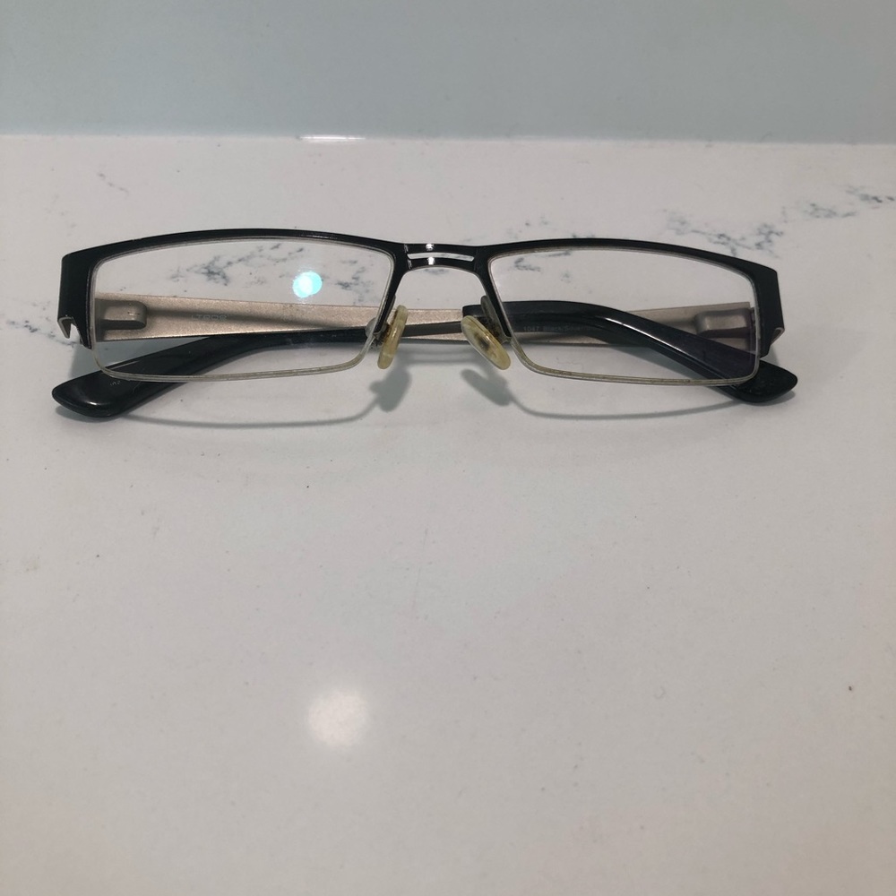 LTEDE Men’s glasses with fun blue striped pattern